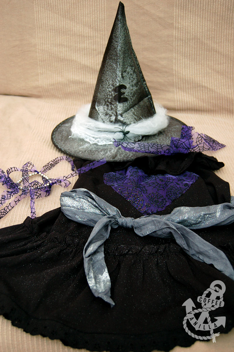 Last Minute DIY Halloween Witch Costumes For Kids Coffee Vanilla   Halloween Witch Outfit 