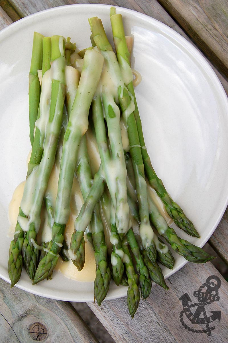 Boiled Asparagus Spears Served with Cheese Sauce » Coffee & Vanilla